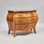 979 2008 CHEST OF DRAWERS